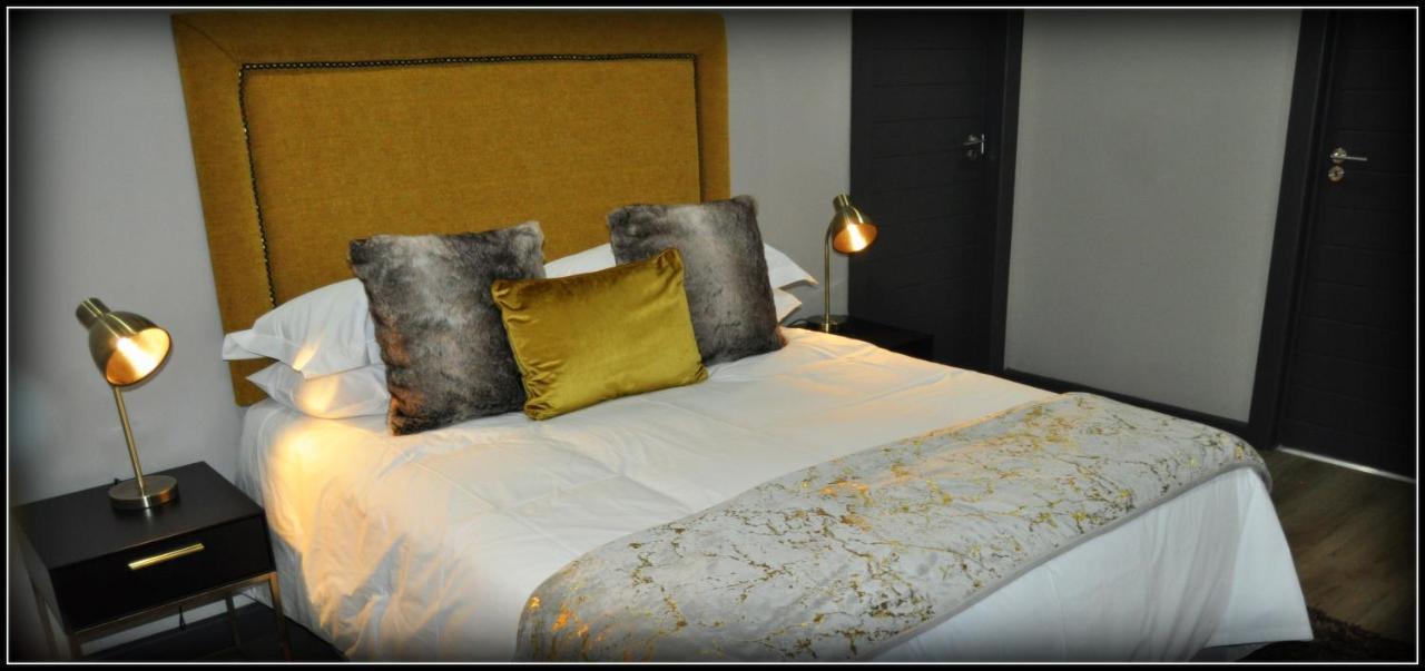 One Oak B&B อีสต์ลอนดอน ภายนอก รูปภาพ