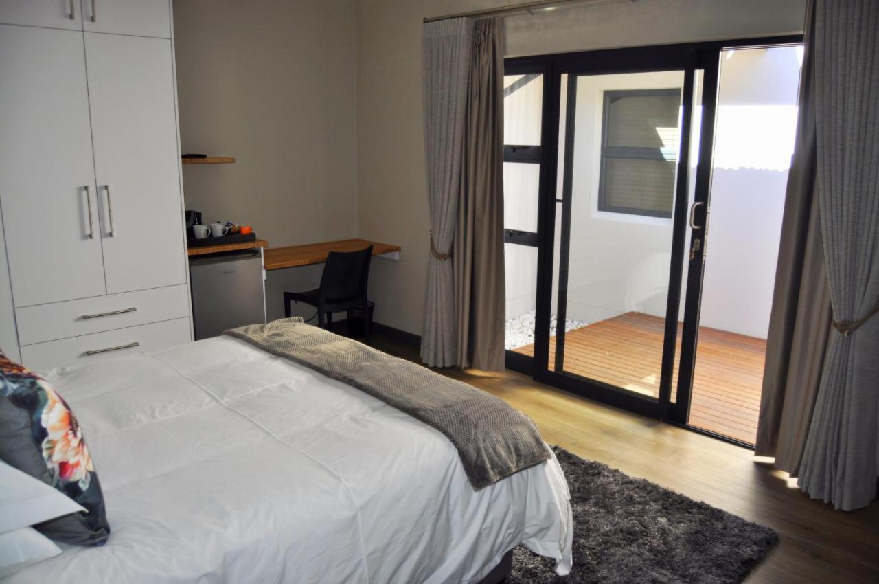 One Oak B&B อีสต์ลอนดอน ภายนอก รูปภาพ