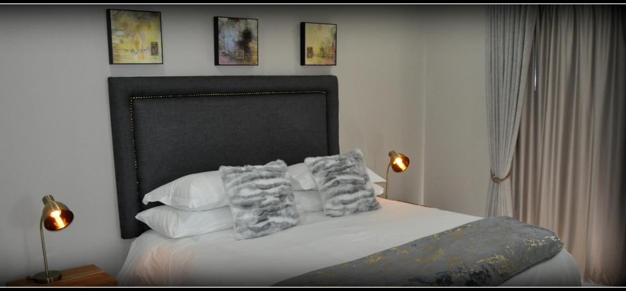 One Oak B&B อีสต์ลอนดอน ภายนอก รูปภาพ